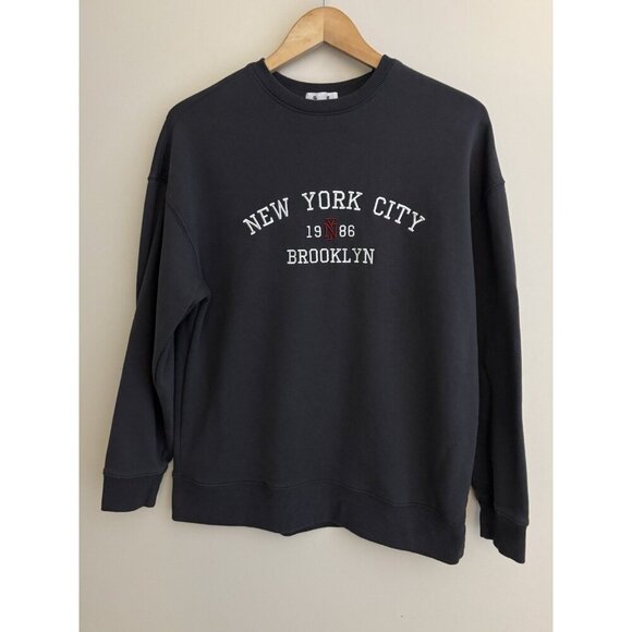 Garage Brooklyn NY Crew neck Sweatshirt Women’s Medium Dark Gray - Picture 1 of 11